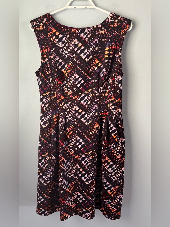 Vince Camuto Dresses & Skirts - Vince Camuto Black Orange Patterned Sleeveless Sheath Midi Dress Pockets Size 8